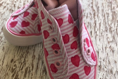 Cómo pintar zapatillas de tela paso a paso ¡personaliza tus Converse!